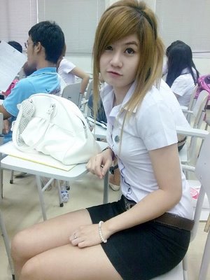 Thai-school-girl-2-1